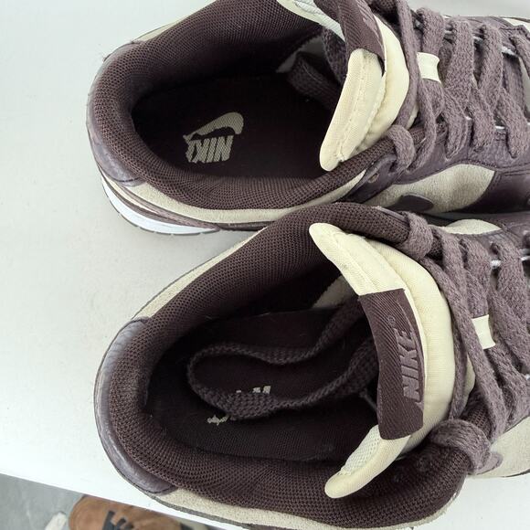 Nike Dunk Low Athletic Sneakers Women's 8.5 Plum Coconut Milk Suede Low Top - Picture 9 of 10